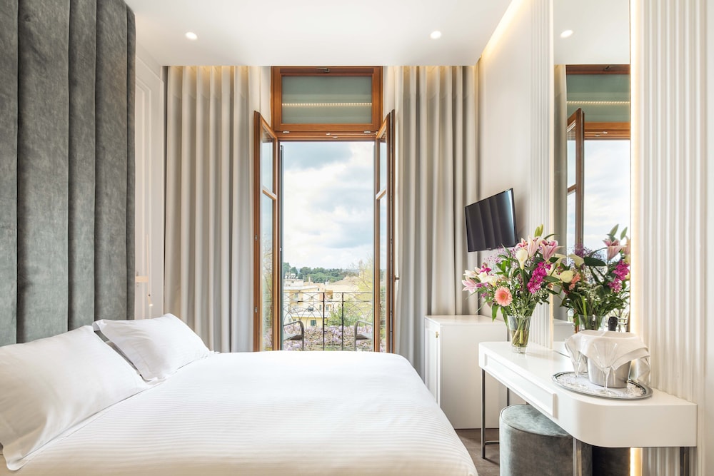 Bella Venezia — Hotel rooms in Corfu Town, Ionian Islands