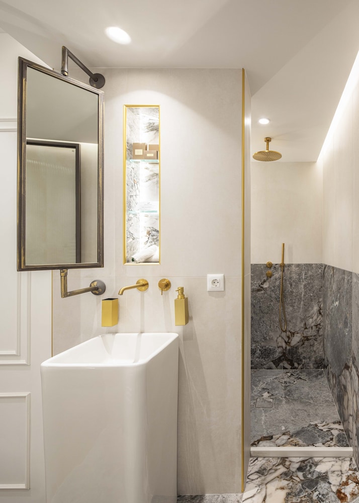 Bella Venezia — Hotel rooms in Corfu Town, Ionian Islands