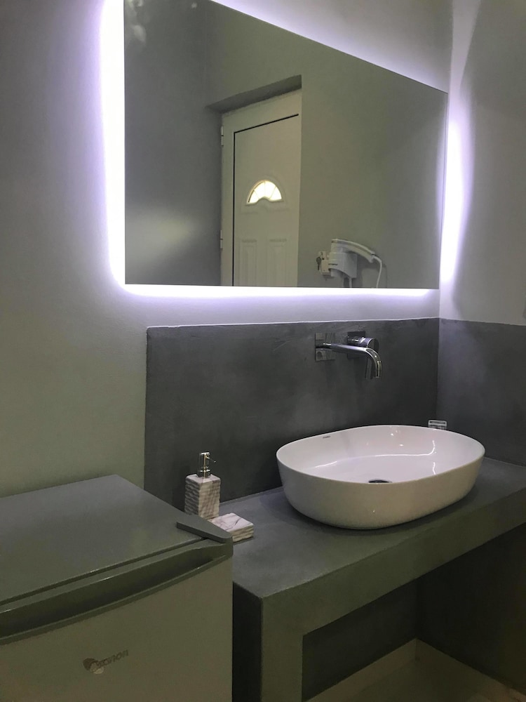 Zante Pantheon Hotel — Hotel rooms in Tsilivi, Ionian Islands