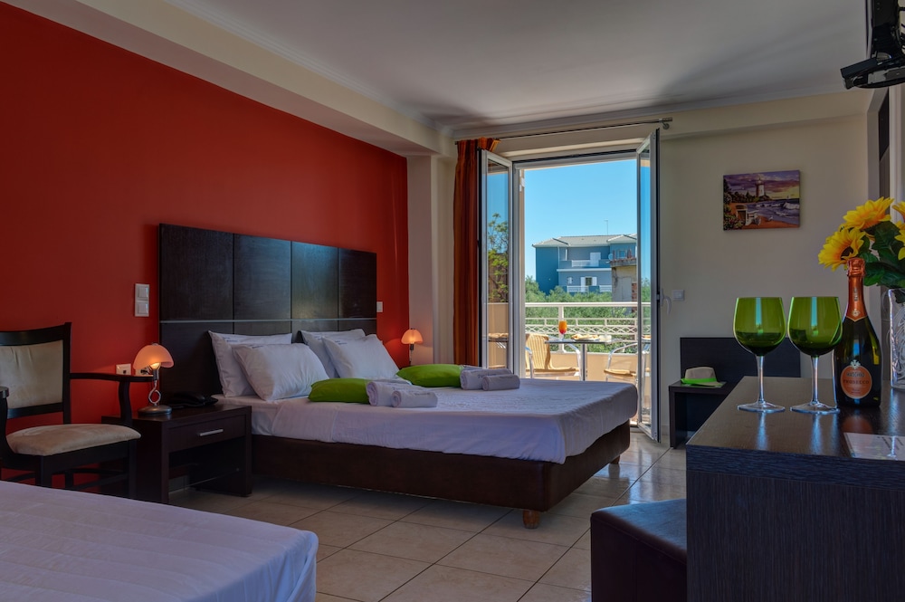 Zante Pantheon Hotel — Hotel rooms in Tsilivi, Ionian Islands