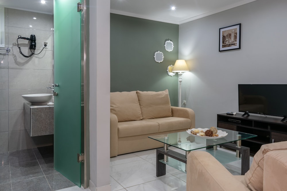 Zante Pantheon Hotel — Hotel rooms in Tsilivi, Ionian Islands