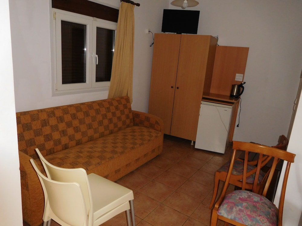 Oceanis - Cephalonie — Hotel rooms in Poros, Ionian Islands