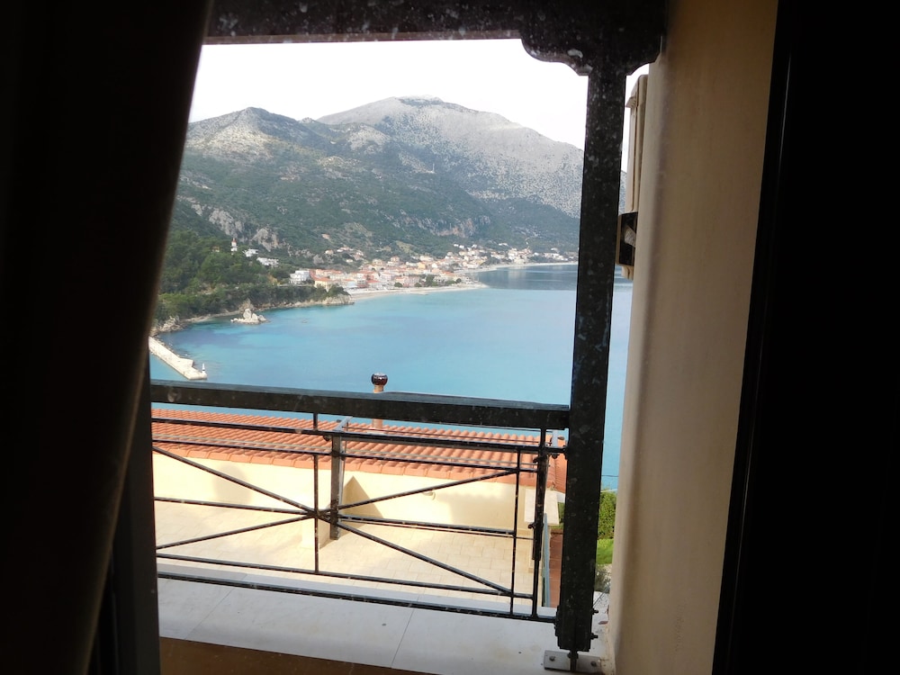 Oceanis - Cephalonie — Hotel rooms in Poros, Ionian Islands