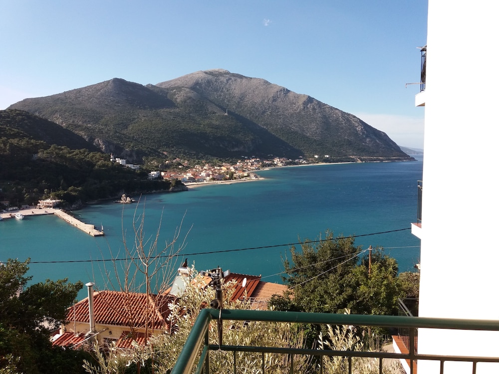 Oceanis - Cephalonie — Hotel rooms in Poros, Ionian Islands