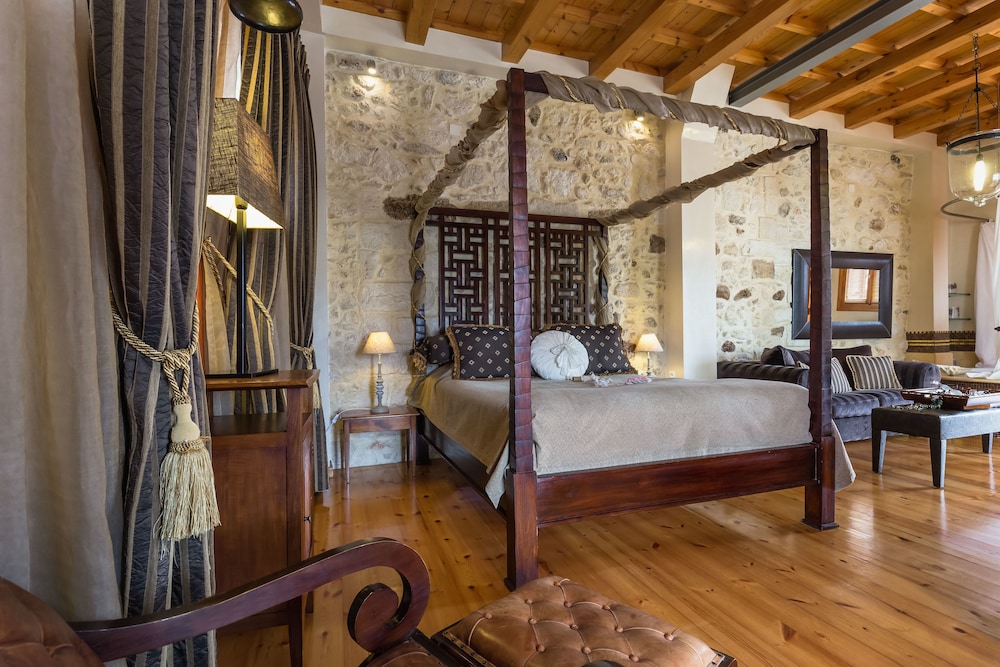 Avli Lounge Apartments — Hotel rooms in Rethymnon