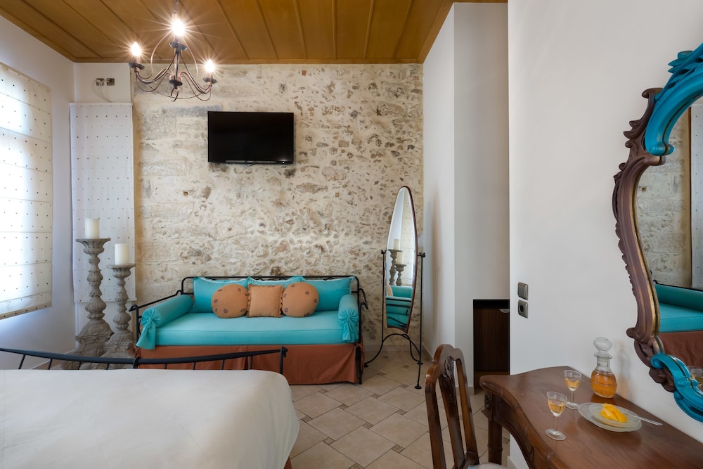 Avli Lounge Apartments — Hotel rooms in Rethymnon