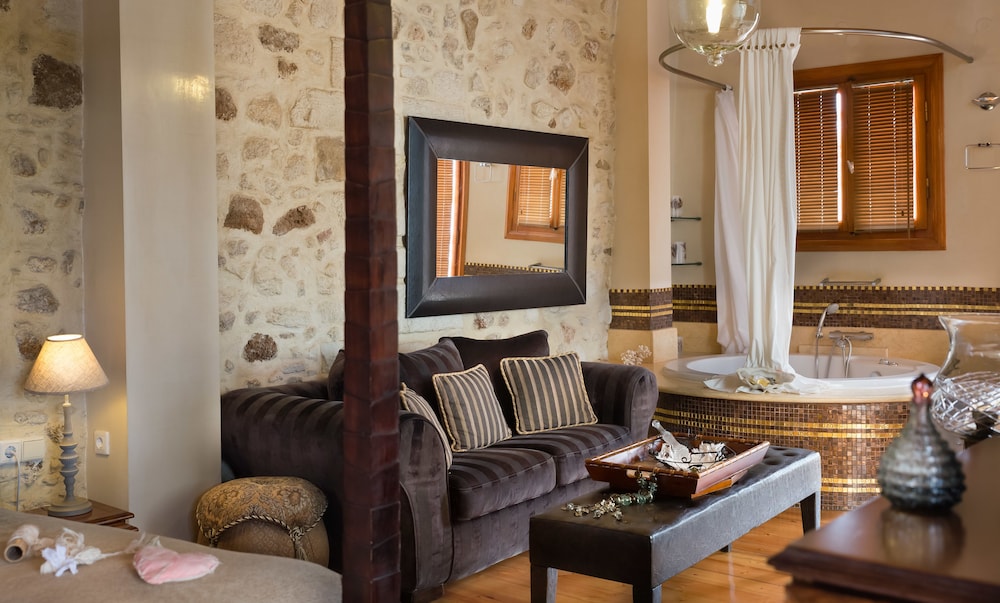 Avli Lounge Apartments — Hotel rooms in Rethymnon