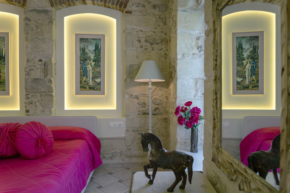 Avli Lounge Apartments — Hotel rooms in Rethymnon