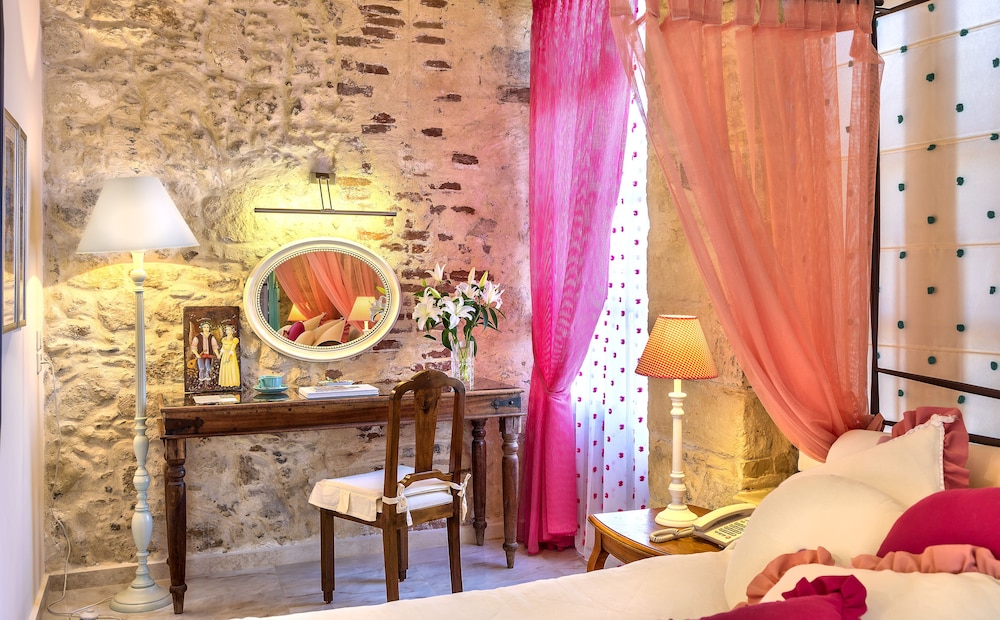 Avli Lounge Apartments — Hotel rooms in Rethymnon