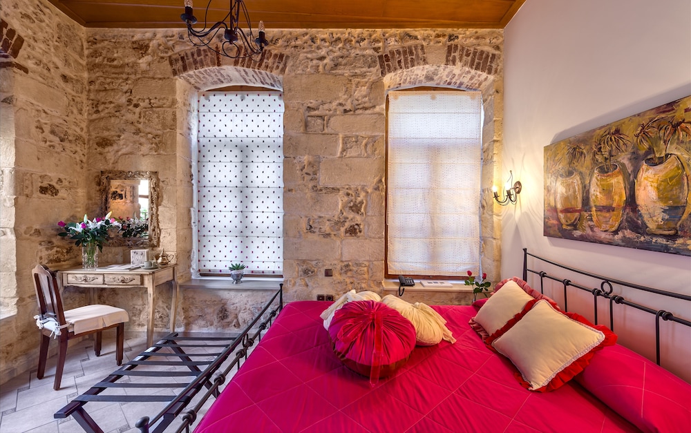 Avli Lounge Apartments — Hotel rooms in Rethymnon