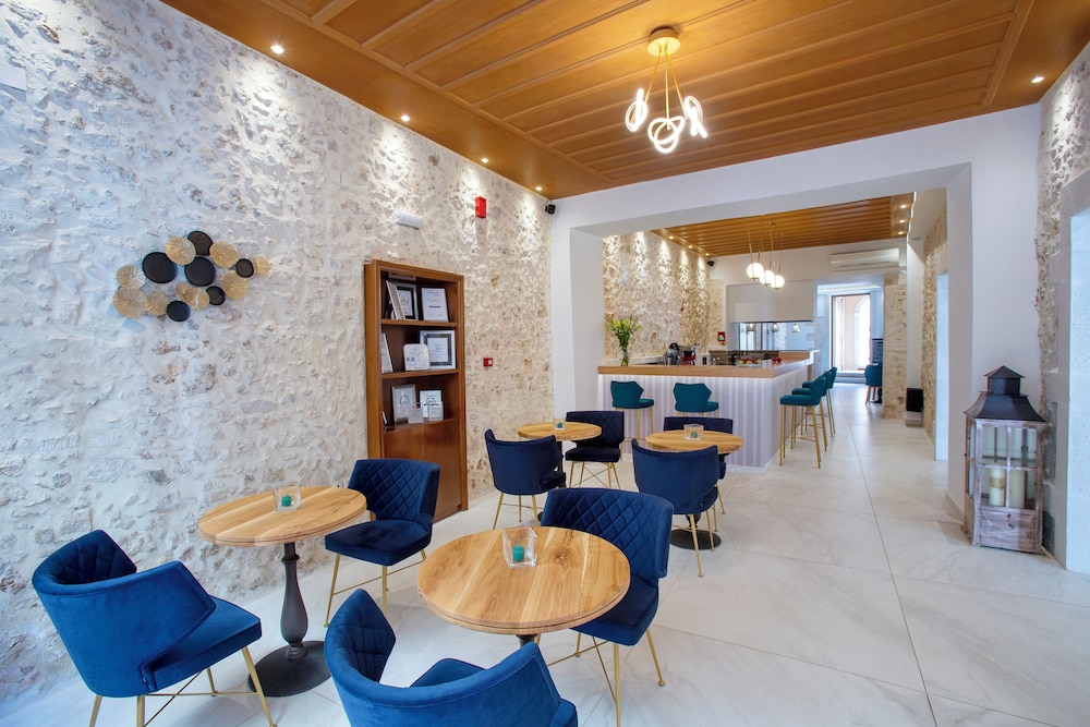 Hotel Casa Moazzo — Restaurant & bars in Rethymnon