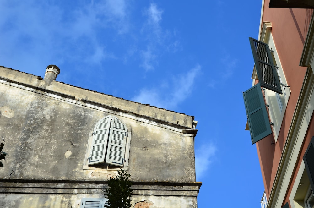 Siora Vittoria Boutique Hotel — Hotel building in Corfu Town, Ionian Islands