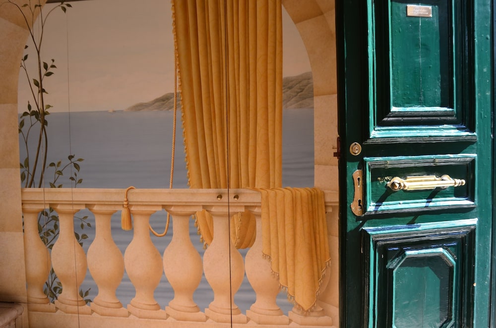 Siora Vittoria Boutique Hotel — Hotel building in Corfu Town, Ionian Islands
