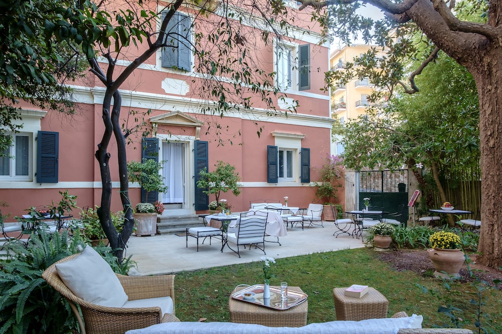 Siora Vittoria Boutique Hotel — Hotel building in Corfu Town, Ionian Islands