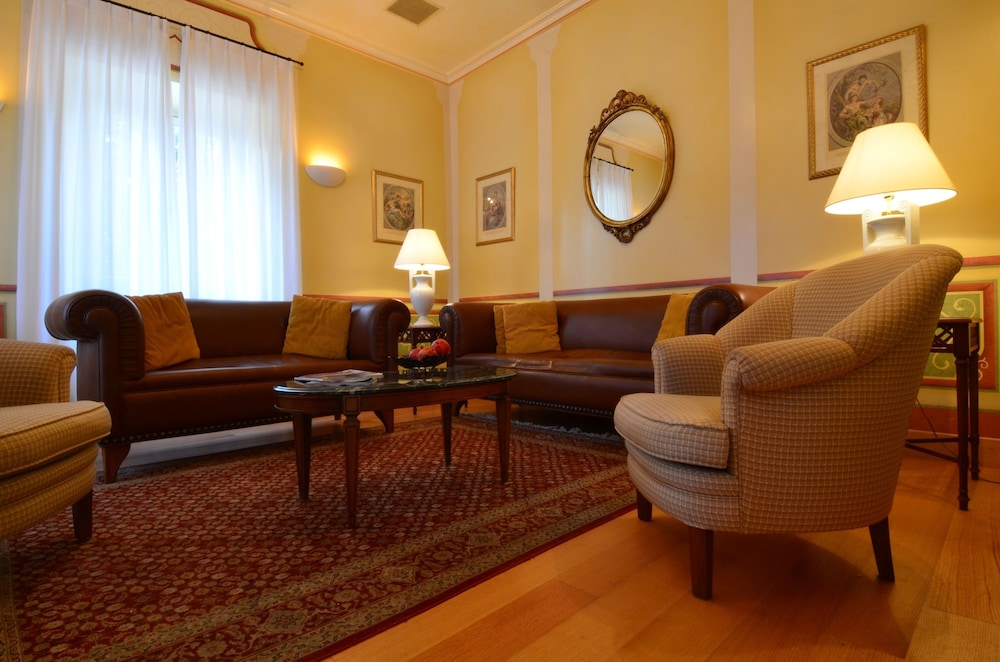 Siora Vittoria Boutique Hotel — Hotel rooms in Corfu Town, Ionian Islands