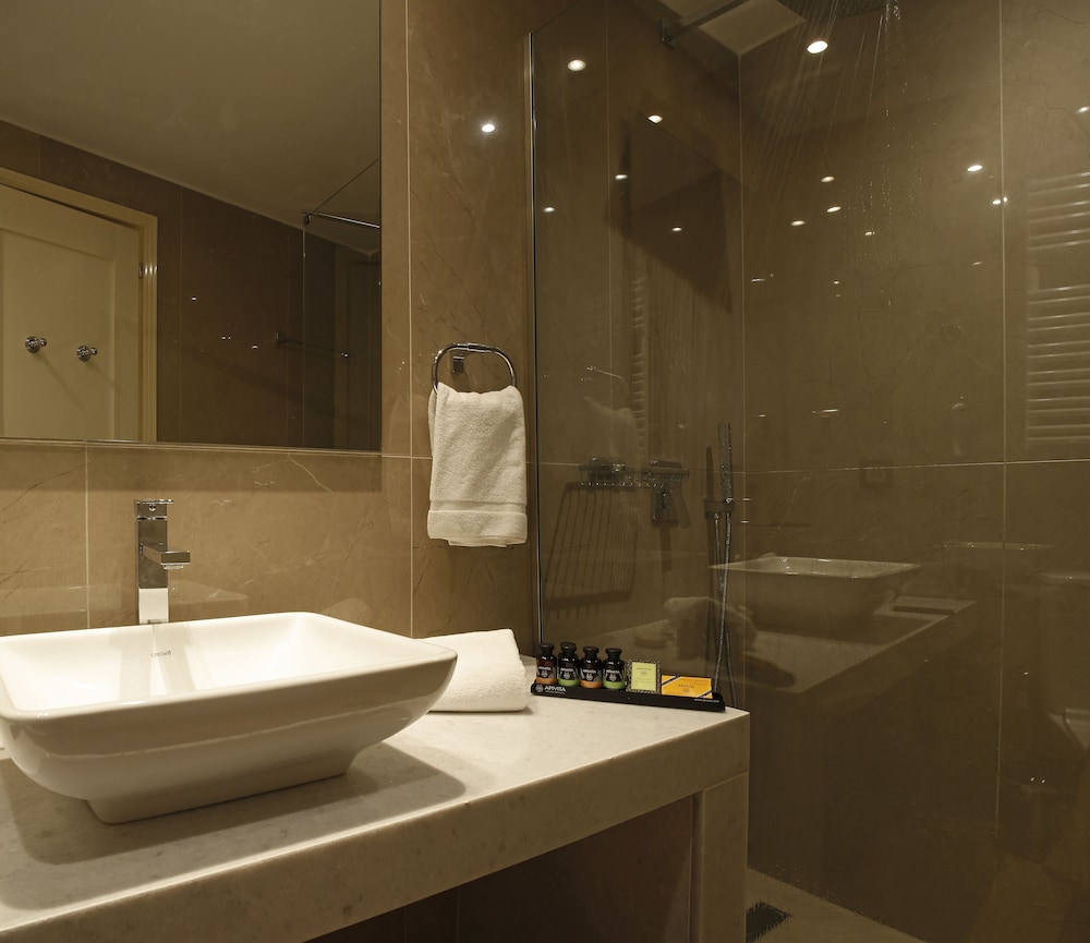 Siora Vittoria Boutique Hotel — Hotel rooms in Corfu Town, Ionian Islands