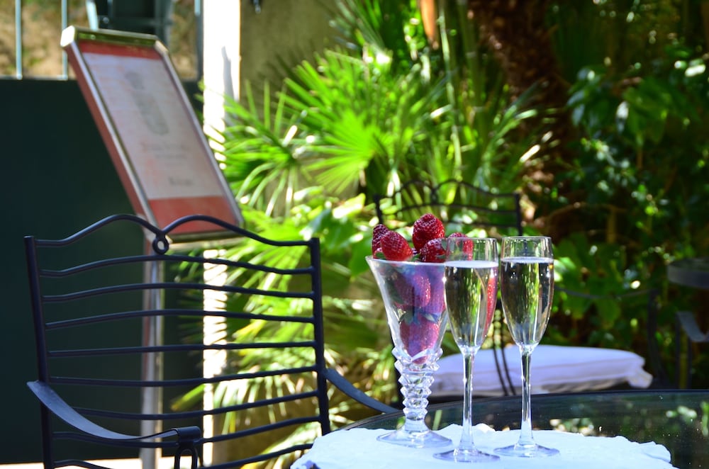 Siora Vittoria Boutique Hotel — Restaurant & bars in Corfu Town, Ionian Islands