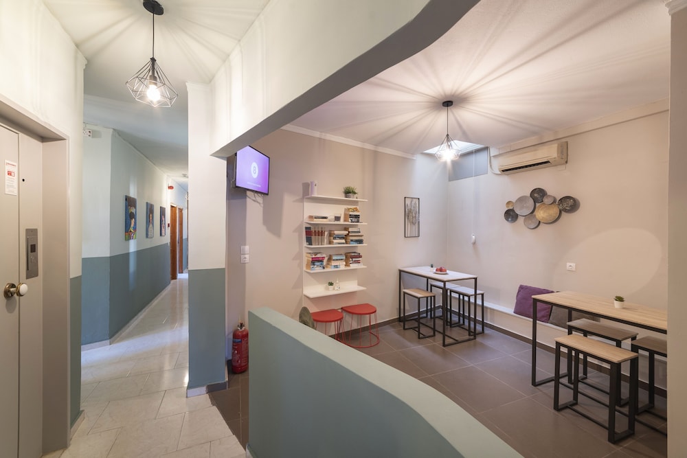 Faros Beach Hotel — Restaurant & bars in Rethymnon
