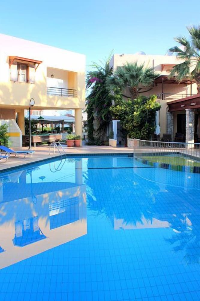 Latania Apartments — Swimming pool in Stalida