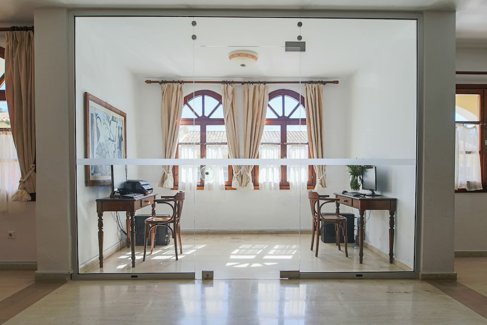 Corfu Aqua Nisaki — Hotel building in Barbati, Ionian Islands