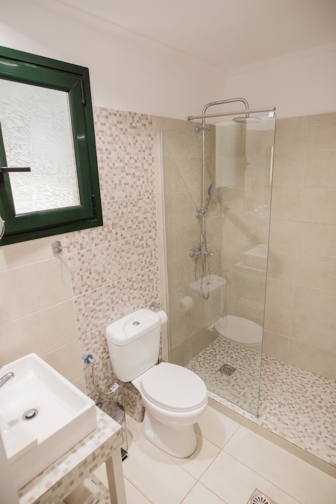 Corfu Aqua Nisaki — Rooms in Barbati, Ionian Islands