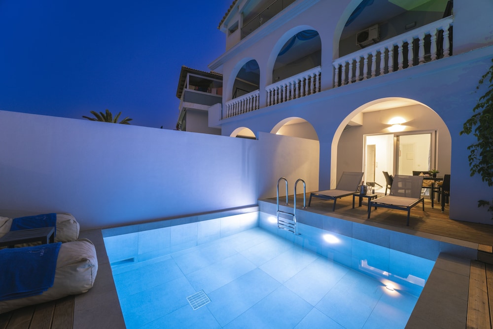 Callinica Hotel — Swimming pool in Tsilivi, Ionian Islands