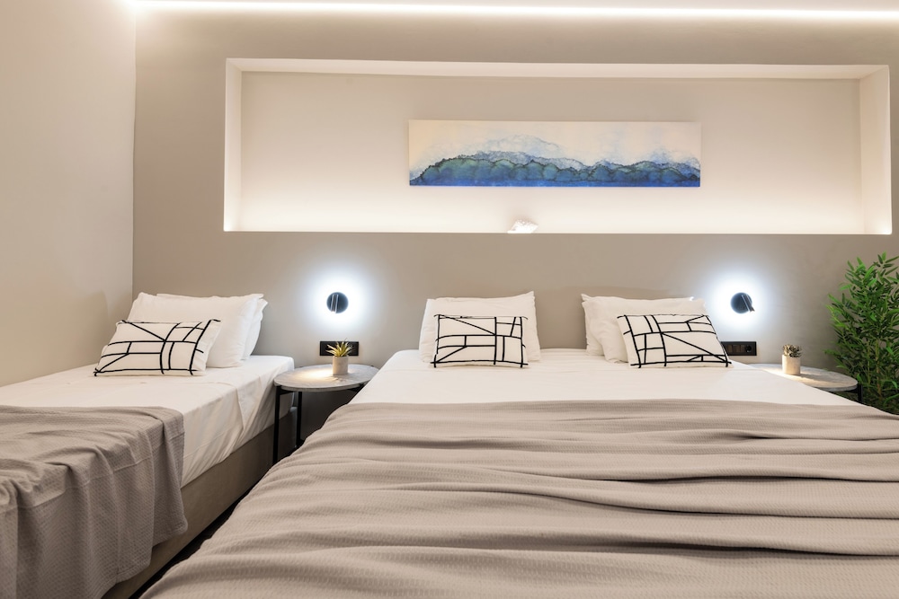 Callinica Hotel — Hotel rooms in Tsilivi, Ionian Islands