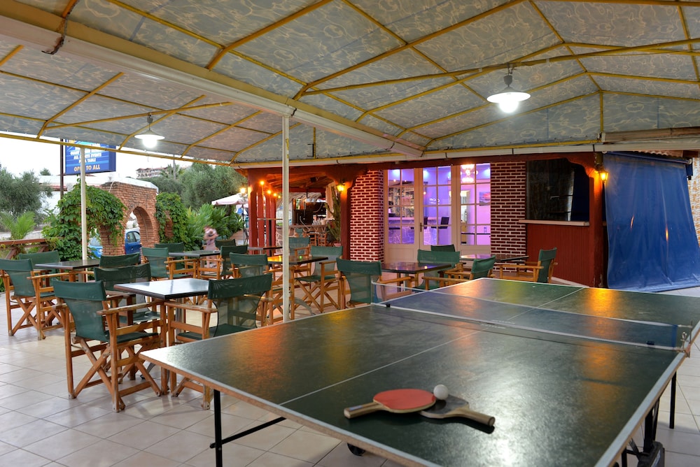 Callinica Hotel — Restaurant & bars in Tsilivi, Ionian Islands