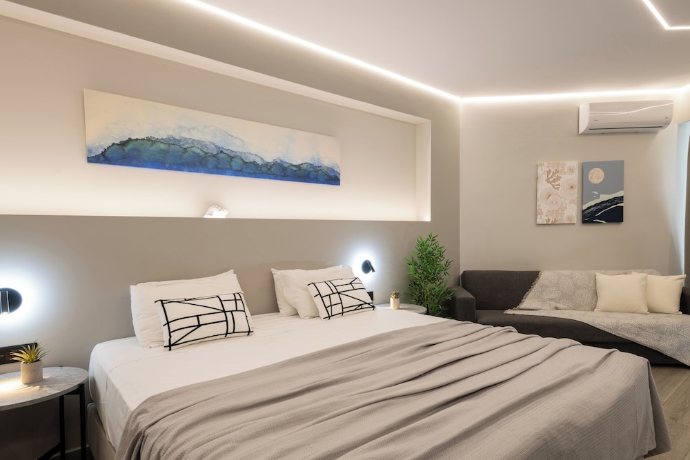 Callinica Hotel — Hotel rooms in Tsilivi, Ionian Islands