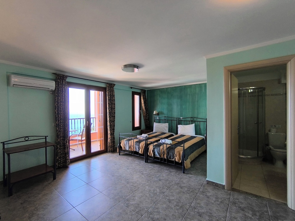 Anastazia Hotel — Hotel rooms in Poros, Ionian Islands