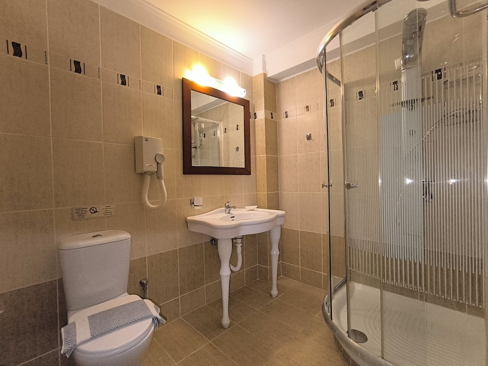 Anastazia Hotel — Hotel rooms in Poros, Ionian Islands