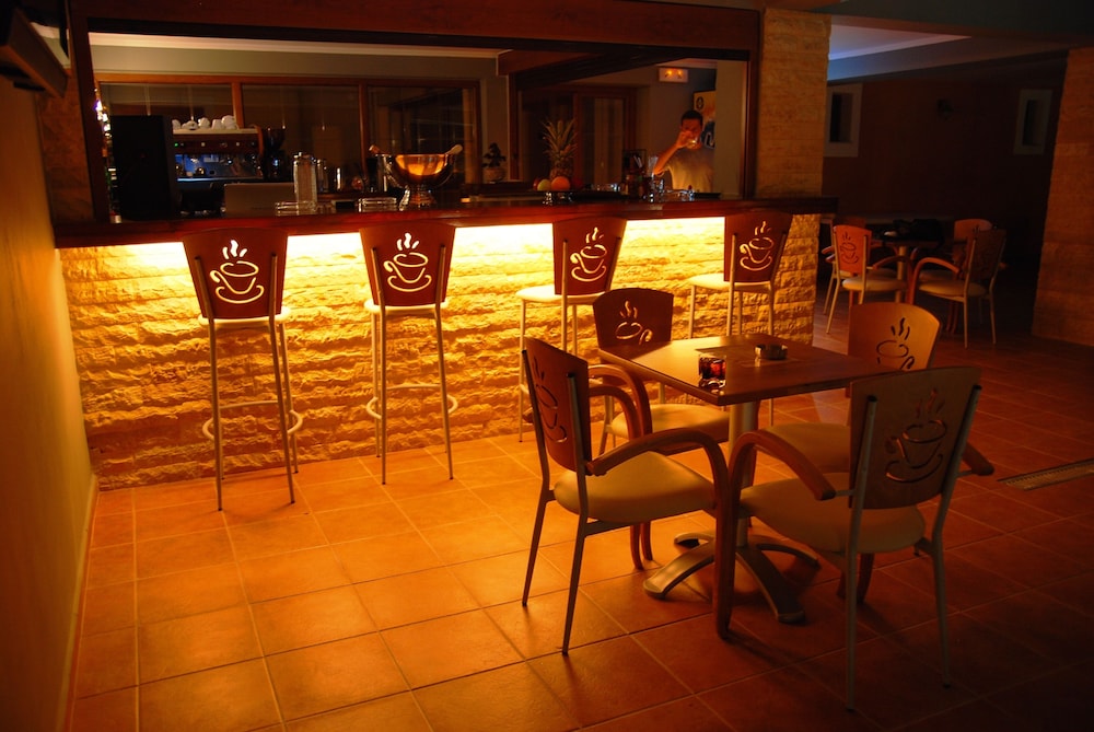 Anastazia Hotel — Restaurant & bars in Poros, Ionian Islands