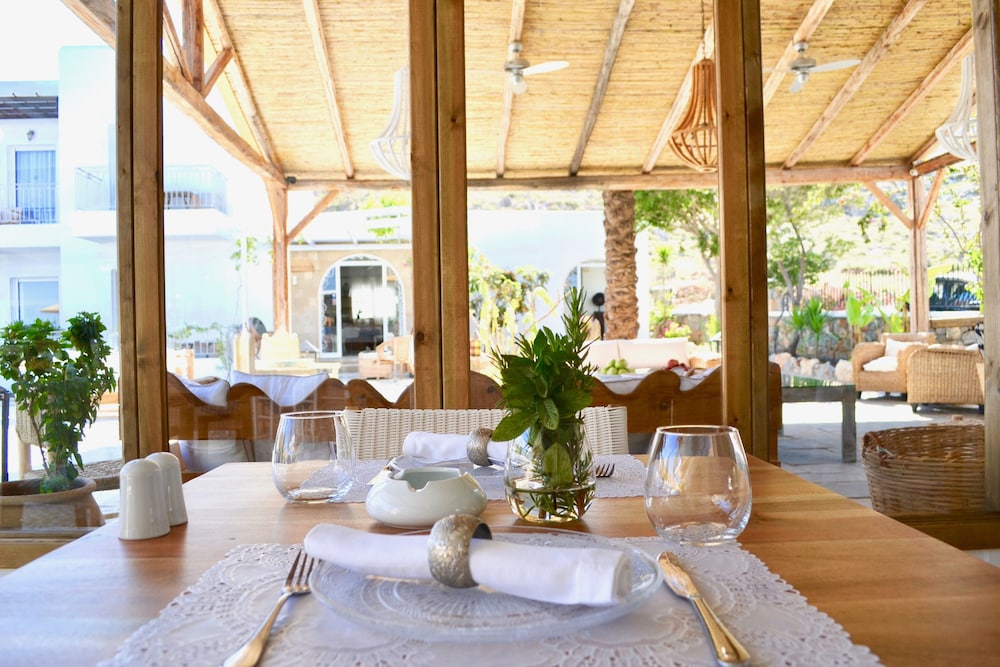 Caesars Gardens Hotel & Spa - Adults Only — Restaurant & bars in Lindos, South Aegean