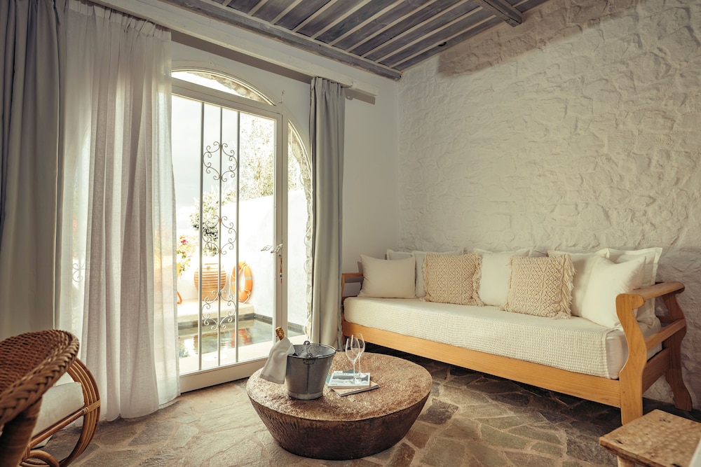 Caesars Gardens Hotel & Spa - Adults Only — Hotel rooms in Lindos, South Aegean