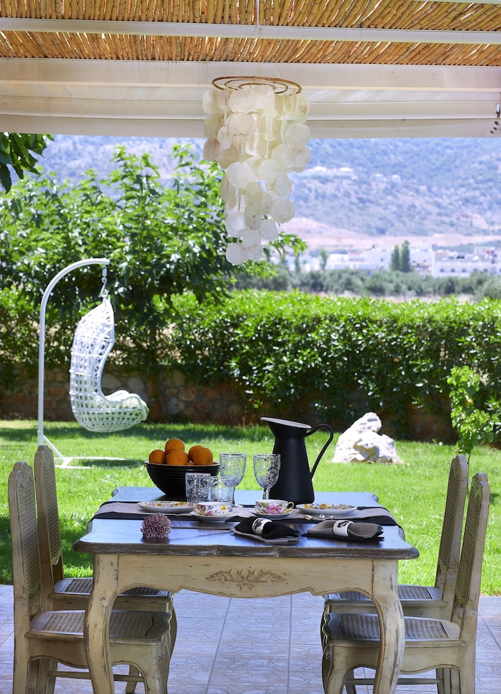 SunVillage Boutique Hotel — Restaurant & bars in Malia