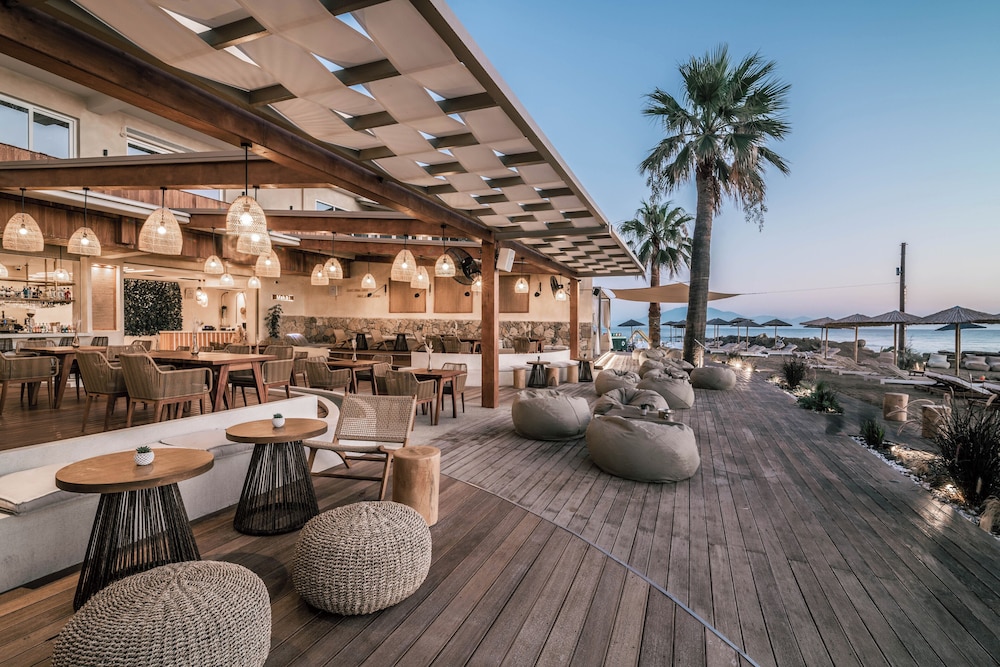 Alexandra Beach Resort & Spa — Restaurant & bars in Tsilivi, Ionian Islands