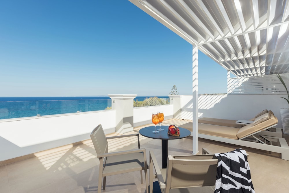 Alexandra Beach Resort & Spa — Hotel rooms in Tsilivi, Ionian Islands