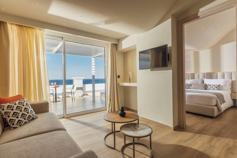 Alexandra Beach Resort & Spa — Hotel rooms in Tsilivi, Ionian Islands