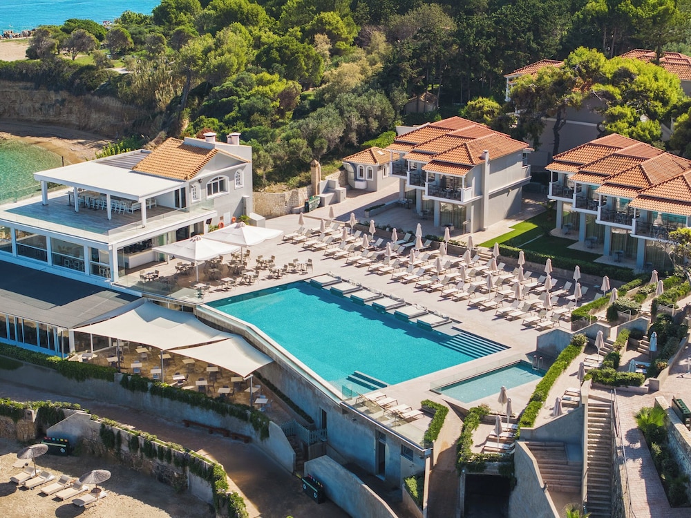 Alexandra Beach Resort & Spa — Swimming pool in Tsilivi, Ionian Islands