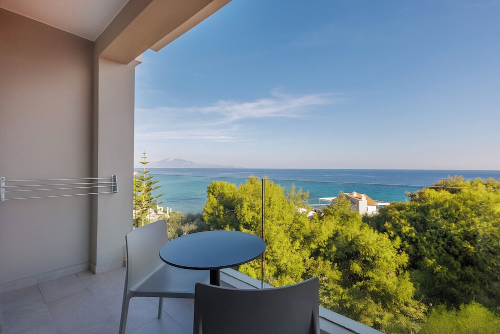 Alexandra Beach Resort & Spa — Hotel rooms in Tsilivi, Ionian Islands