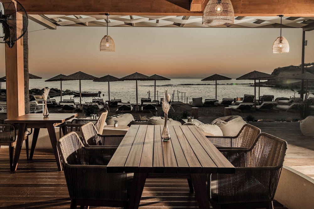 Alexandra Beach Resort & Spa — Restaurant & bars in Tsilivi, Ionian Islands