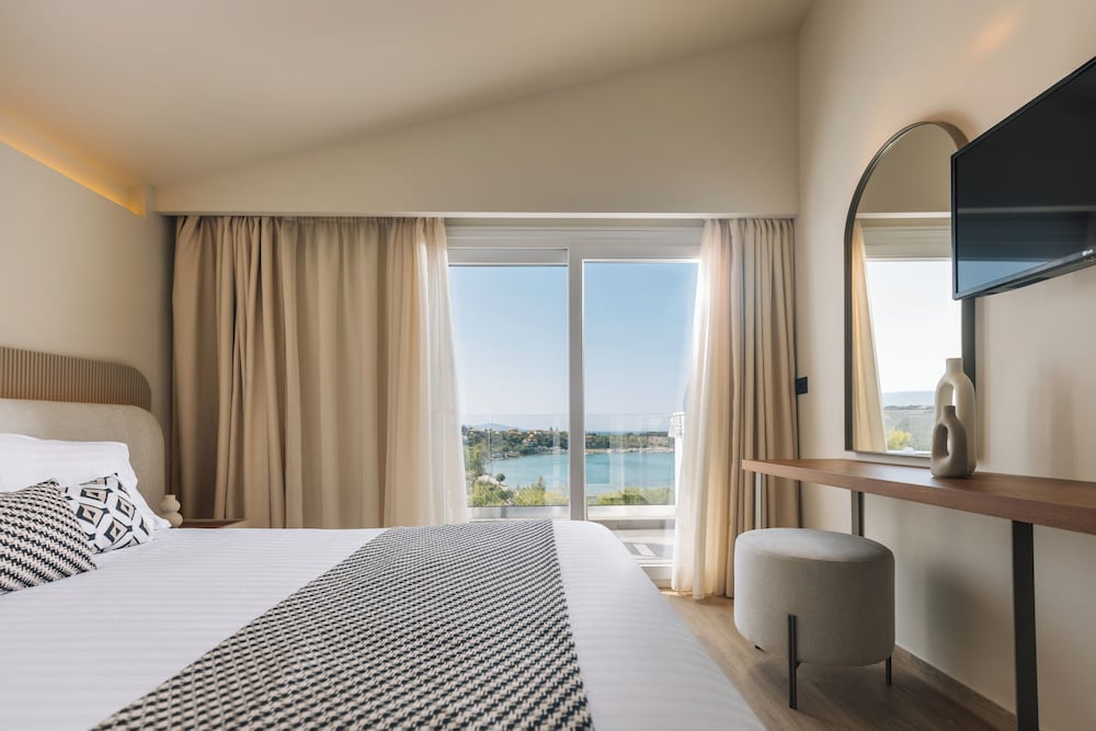 Alexandra Beach Resort & Spa — Hotel rooms in Tsilivi, Ionian Islands