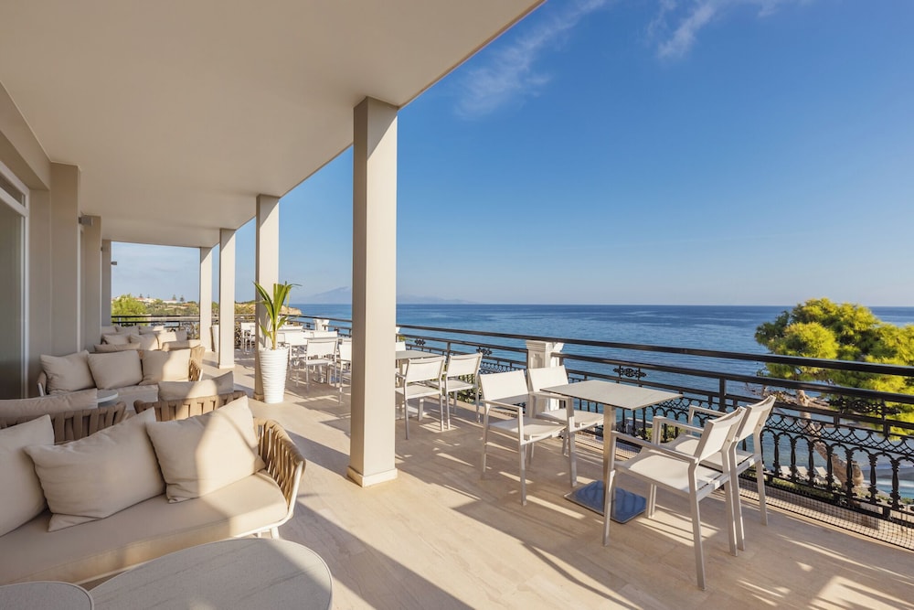 Alexandra Beach Resort & Spa — Restaurant & bars in Tsilivi, Ionian Islands