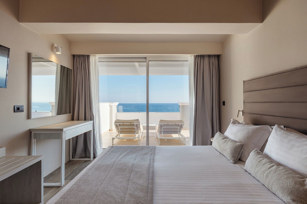 Alexandra Beach Resort & Spa — Hotel rooms in Tsilivi, Ionian Islands