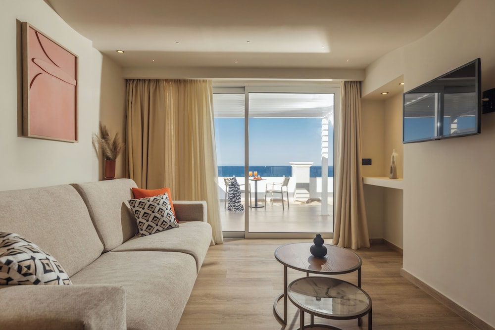 Alexandra Beach Resort & Spa — Hotel rooms in Tsilivi, Ionian Islands