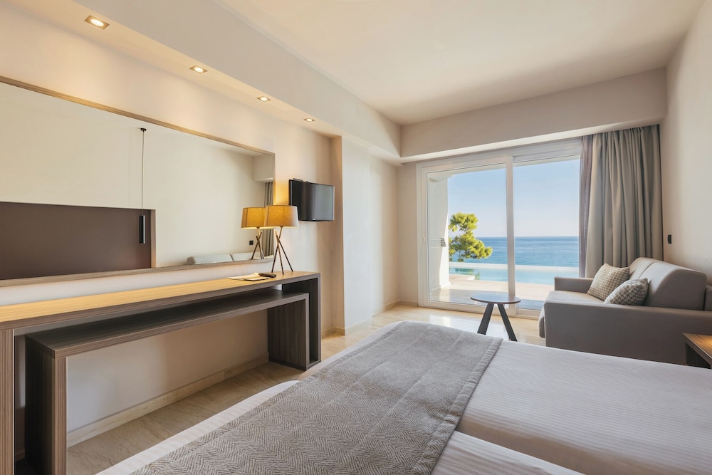 Alexandra Beach Resort & Spa — Hotel rooms in Tsilivi, Ionian Islands
