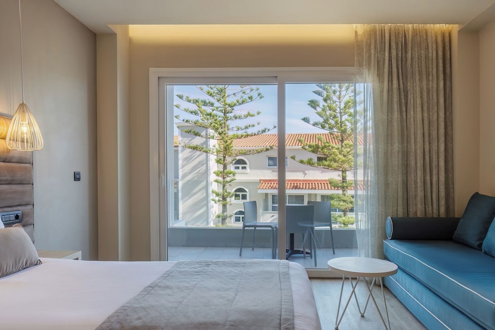 Alexandra Beach Resort & Spa — Hotel rooms in Tsilivi, Ionian Islands