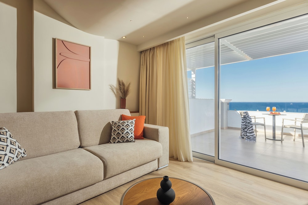 Alexandra Beach Resort & Spa — Hotel rooms in Tsilivi, Ionian Islands