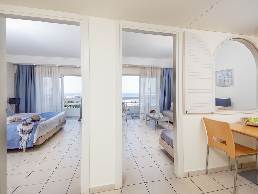 Athineon Hotel — Hotel rooms in Rhodes Town, South Aegean