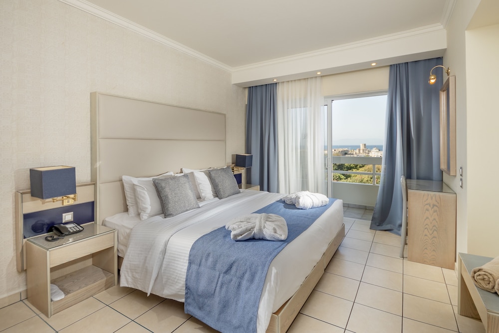 Athineon Hotel — Hotel rooms in Rhodes Town, South Aegean